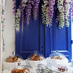 Palazzo Bellezia Luxury & Bed & Breakfast 4*