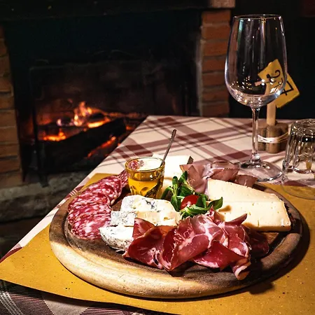 Alojamento de Acomodação e Pequeno-almoço Palazzo Bellezia Luxury &