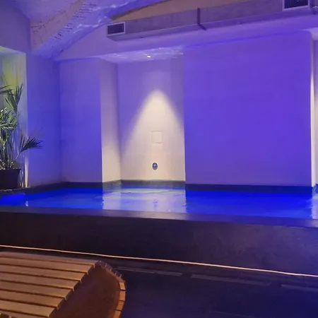 Alojamento de Acomodação e Pequeno-almoço Palazzo Bellezia Luxury &